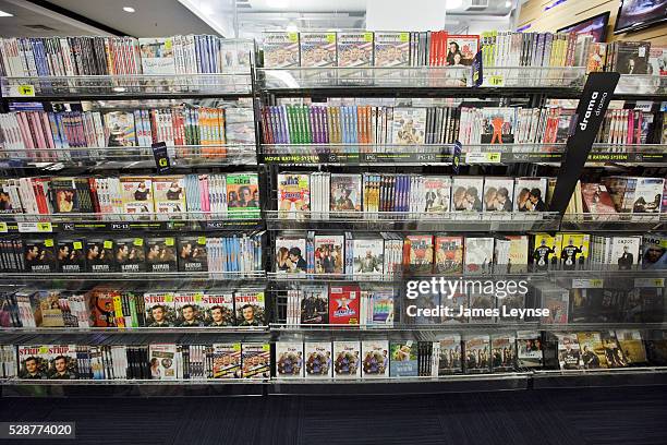 Pc Dvd Store 3,735 Dvd Store Stock Photos, High-Res Pictures, and Images - Getty Images