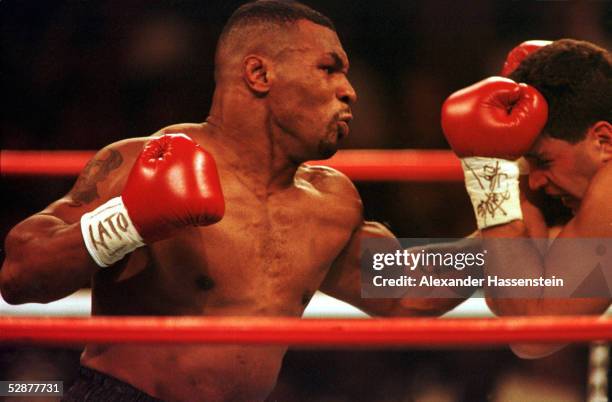 Las Vegas; Mike TYSON - Peter MC NEEZY