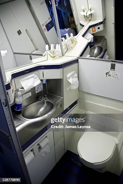 Plane Bathroom Photos and Premium High Res Pictures - Getty Images
