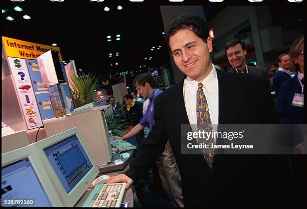 Who Inventor Dell Computer 1,300 1997 Computer Stock Photos, High-Res Pictures, and Images - Getty ...