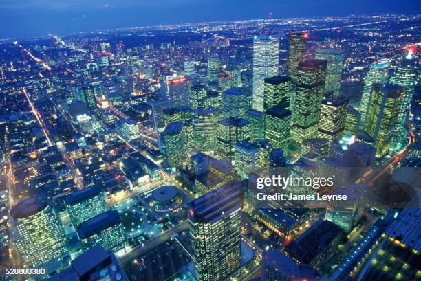 Toronto In 2000 9.279 Toronto 2001 Stock Photos, High-Res Pictures, and Images - Getty ...
