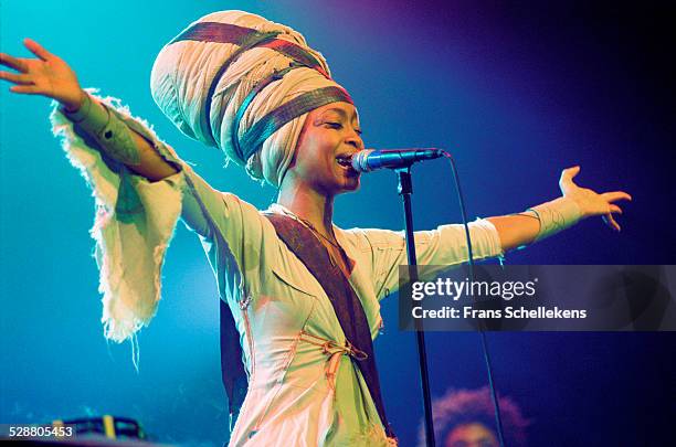 Erikah Badu, vocal, performs on July 15th 2001 at the North Sea Jazz Festival, the Hague, Netherlands.