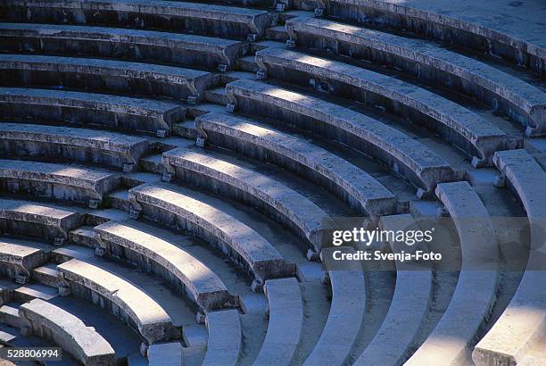 auditorium, rhodos, greece - pueblo de rodas fotografías e imágenes de stock