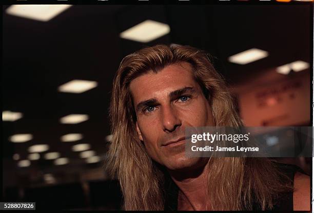 Fabio signs his new book Fabio Fitness in a B. Dalton bookstore in New York City.