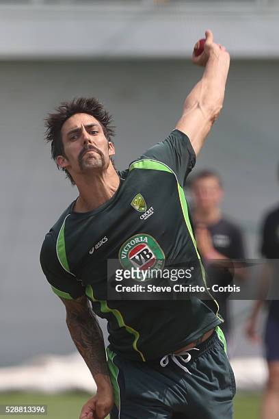 Australia's Mitchell Johnson bowling in the nets at the Sydney Cricket Ground. Sydney, Australia. Thursday 2nd January 2014.