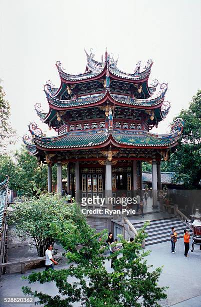 Looking down on the Great Hall of Benevolence at the Nanputuo Temple in Xiamen. The Nanputuo Temple is located on the southeast of Xiamen Island. It...
