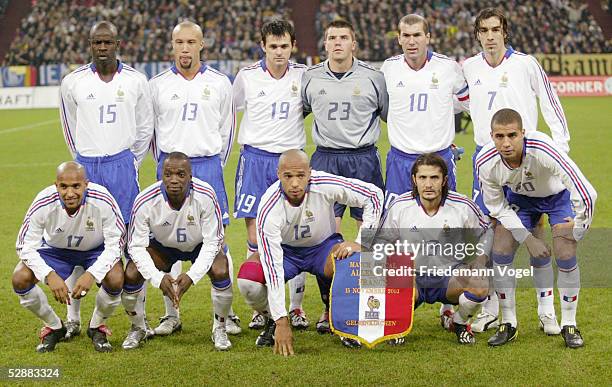 Laenderspiel 2003, Gelsenkirchen; Deutschland 3; TEAM FRA; v.lks.: Lilian THURAM, Mikael SILVESTRE, Willy SAGNOL, Torwart Gregory COUPET, Zinedine...