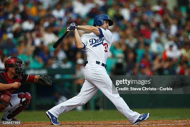 Los Angeles Dodgers Mike Baxter batting against the Arizona Diamondbacks at the Sydney Cricket Ground. Sydney, Australia. Sunday 23rd March 2014.