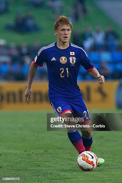 Japan's Gotoku Sakai in action against Palestine at Newcastle Stadium. Sydney Australia. Monday, 12th January 2015 .