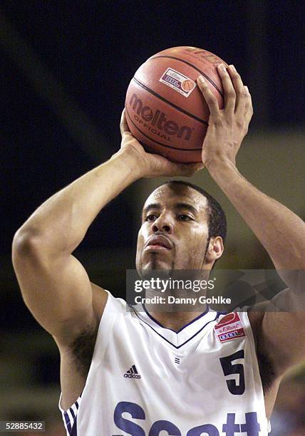 Koeln; RHEINENERGY COLOGNE - ALBA BERLIN 68:69; Reggie BASSETTE/RHEINENERGY