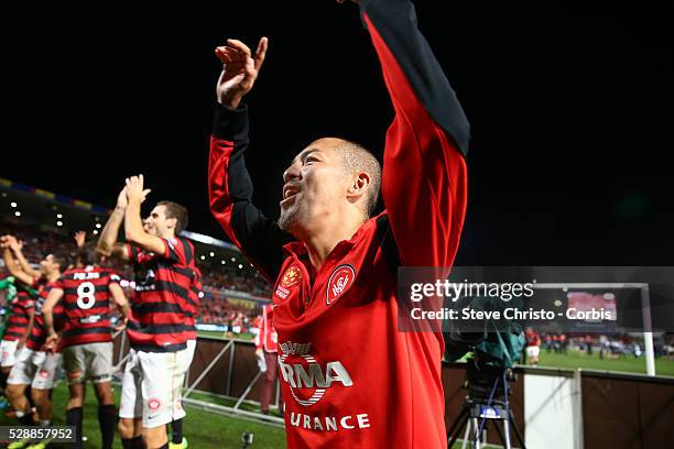 Wanderers Shinji Ono celebrates with the RBB after making the grand final in his last home game against the Mariners at Parramatta Stadium. Sydney,...