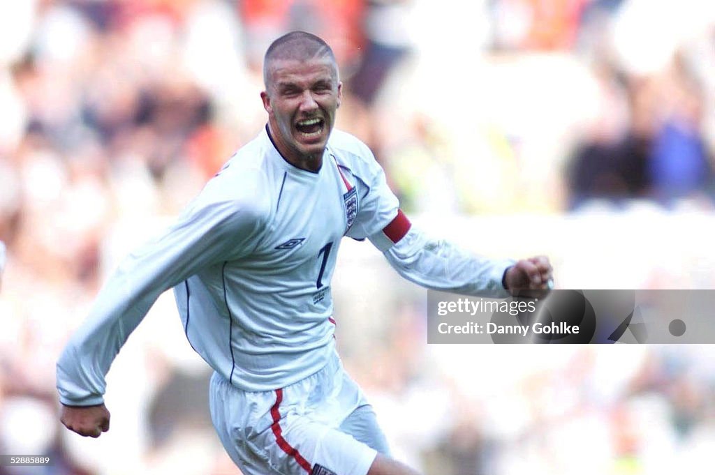 FUSSBALL: WM QUALIFIKATION 2001, ENGLAND