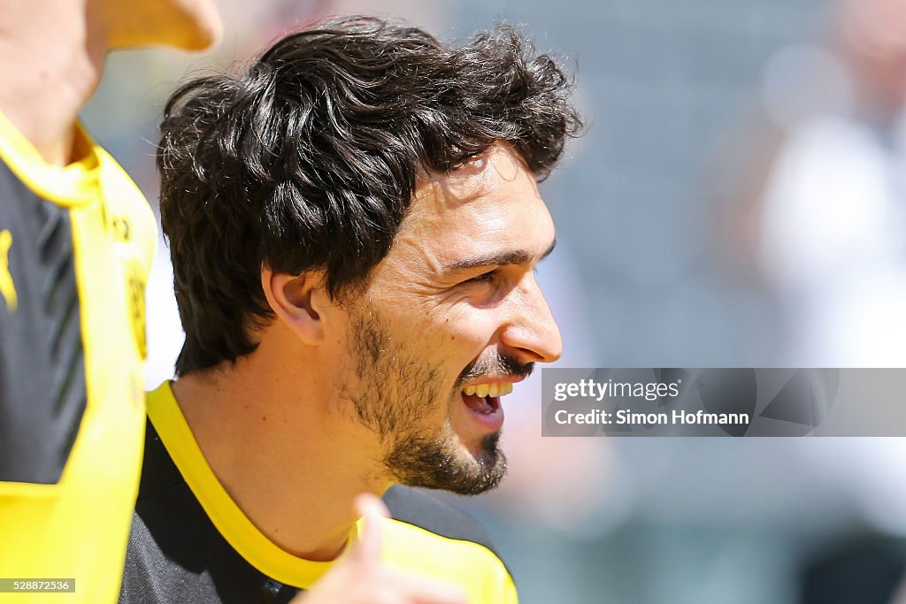 Eintracht Frankfurt v Borussia Dortmund - Bundesliga