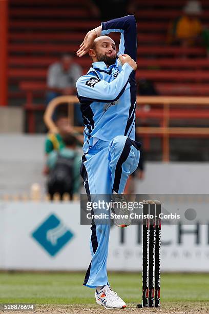 Nathan Lyon of the Blues bowling against the Bushrangers during the Matador BBQ's One-Day Cup between New South Wales Blues and Victorian Bushrangers...