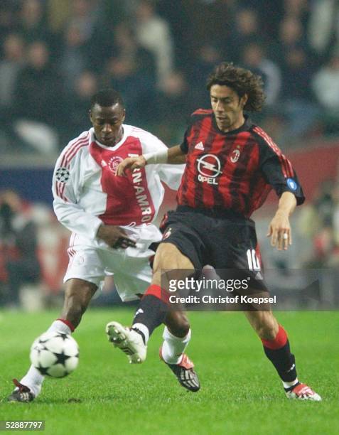 Champions League 02/03 Viertelfinale, Amsterdam; Ajax Amsterdam - AC Mailand; Abubakari YAKUBU/Ajax, Rui COSTA/Mailand