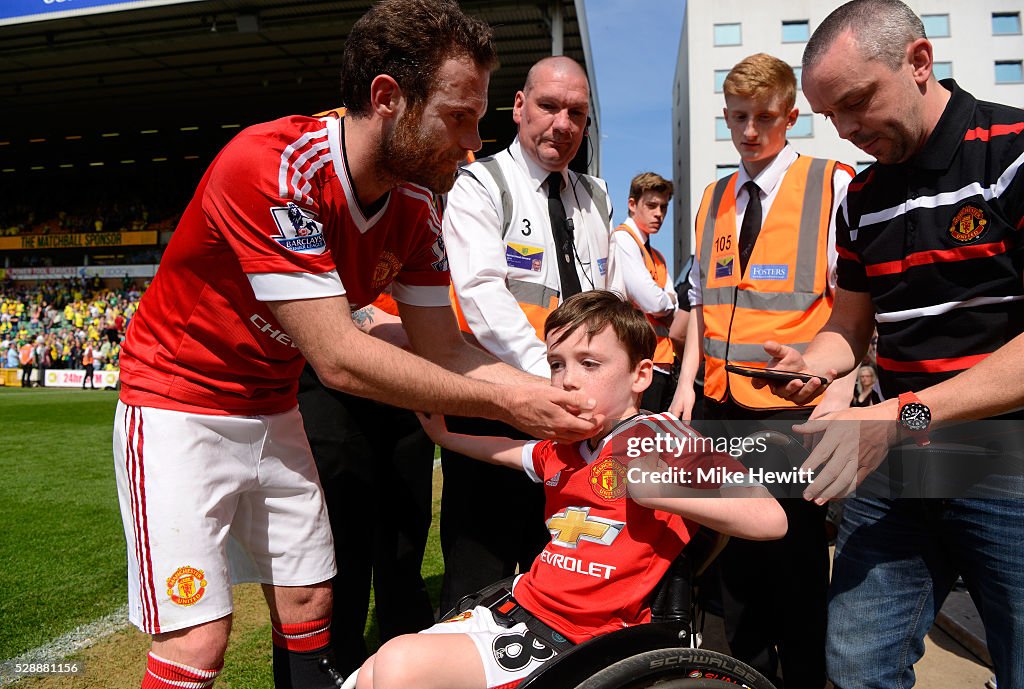 Norwich City v Manchester United - Premier League
