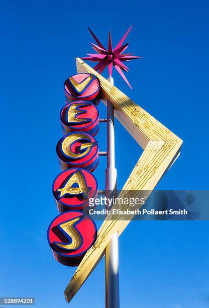 vegas sign, iconic - las vegas sign stock pictures, royalty-free photos & images