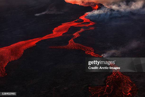 eruption, holuhraun, bardarbunga volcano, iceland - eruption stock-fotos und bilder