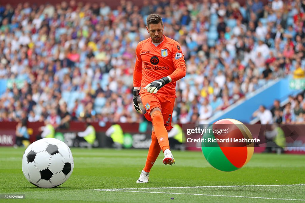 Aston Villa v Newcastle United - Premier League