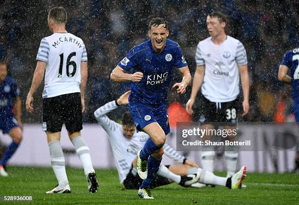 Andy King of Leicester City celebrates scoring his team's second goal during the Barclays Premier League match between Leicester City and Everton at...