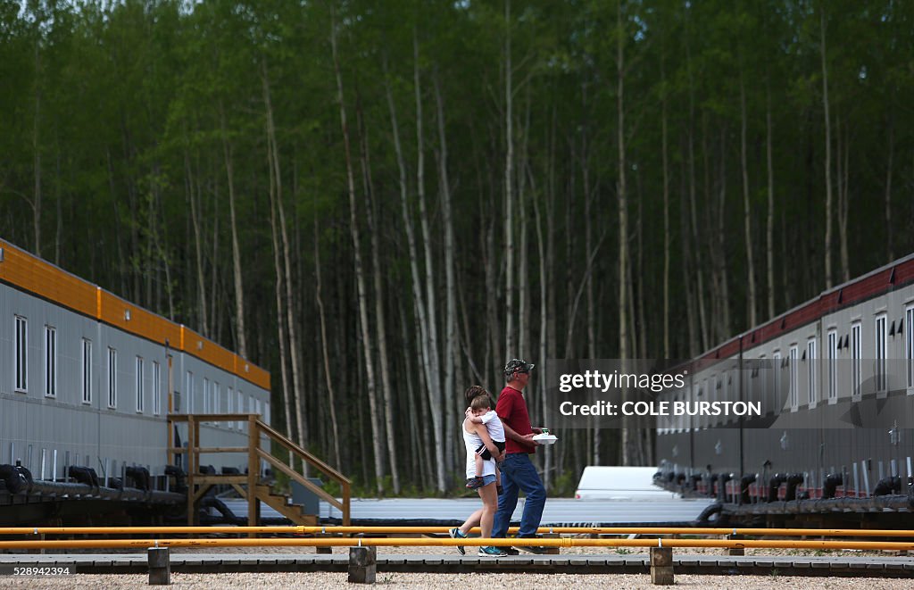 CANADA-FIRE-FORESTS-OIL-EVACUATION-emergency