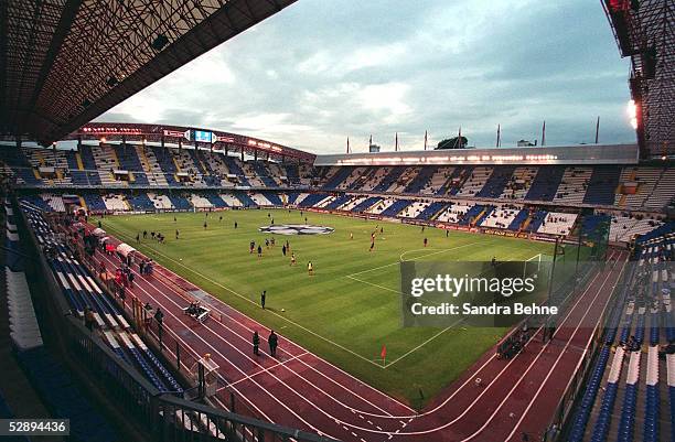 La Coruna; DEPORTIVO LA CORUNA - HAMBURGER SV 2:1; STADION RIAZOR/LA CORUNA