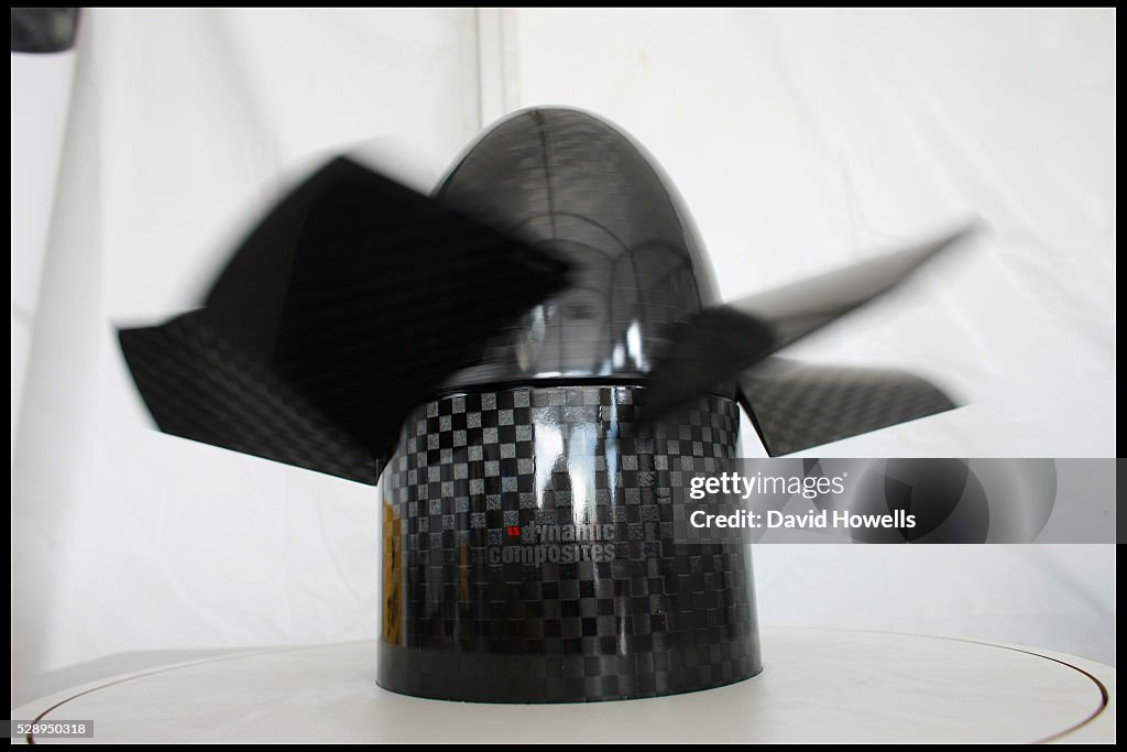 The carbon fiber rotors which produce 600lbs of thrust for the Martin ...