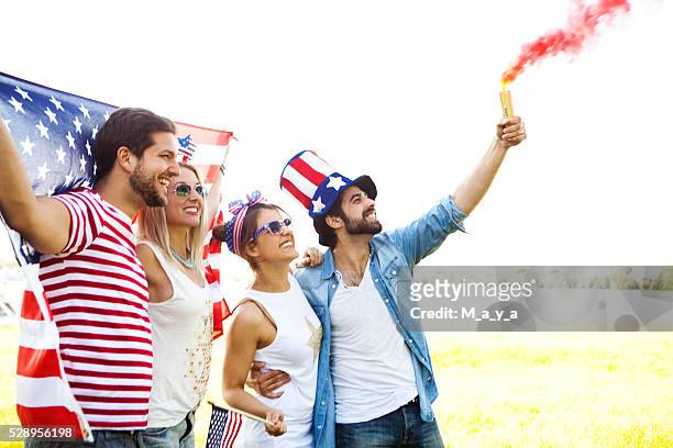 friends celebrating us independence day - political party stock pictures, royalty-free photos & images