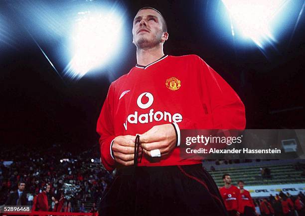 David Beckham 2000 Photos And Premium High Res Pictures Getty Images david-beckham-2000-photos-and-premium-high-res-pictures-getty-images