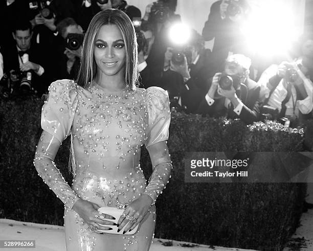 Beyonce attends the 2016 Costume Institute Gala at the Metropolitan Museum of Art on May 02, 2016 in New York, New York.
