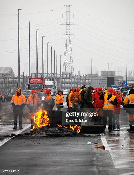 nationwide anti-austerity strike in belgium - picket line bildbanksfoton och bilder