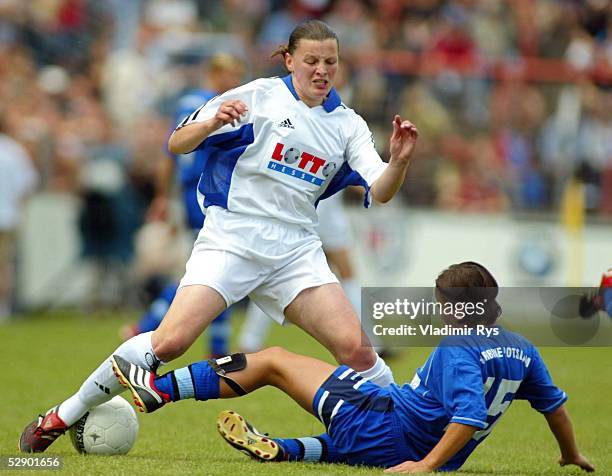 Bundesliga 02/03, Babelsberg; 1. FFC Turbine Potsdam - 1. FFC Frankfurt; Pia WUNDERLICH/Frankfurt, Franziska LIEPACK/Potsdam