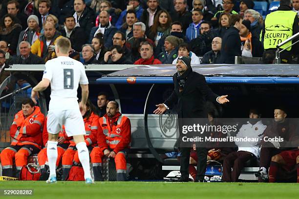 Head coach Luciano Spalletti of AS Roma during the UEFA Champions League round of 16, 2nd leg, football match between Real Madrid CF and AS Roma on...
