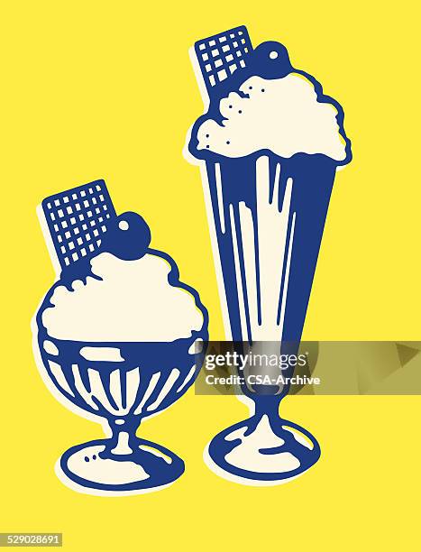 ilustraciones, imágenes clip art, dibujos animados e iconos de stock de dos helado tipo sundae - ice cream sundae