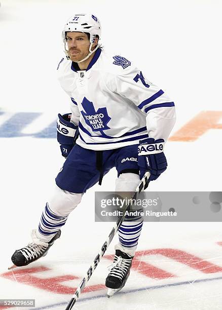 David Clarkson of the Toronto Maple Leafs plays in the game against the Ottawa Senators at Canadian Tire Centre on November 9, 2014 in Ottawa,...