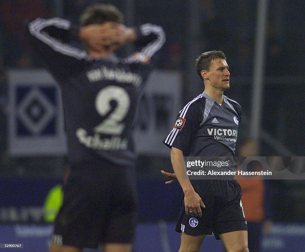 FUSSBALL: 1. BL 01/02, HAMBURGER SV - FC SCHALKE 04 0:0
