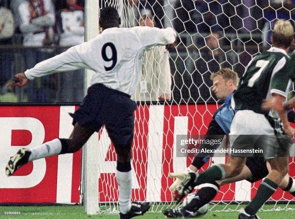 FUSSBALL: WM QUALIFIKATION 2002/GER - ENG 1:5