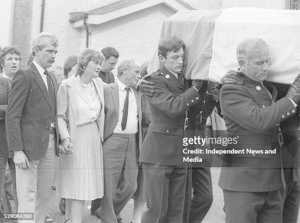 Breda Hand and family members of Det Garda Hand who was shot dead by the IRA in the Drumree, Co Meath Post Office raid. Circa August 1984. .