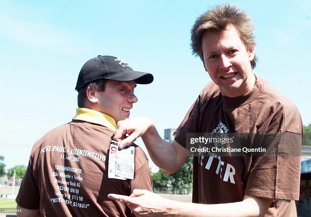 Fussball: FC St. Pauli Lizenzentzug 11.Juni 2003