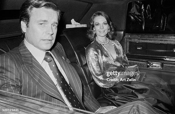 Natalie Wood, Robert Wagner in limousine, at the Pierre Hotel, US, 19th November 1976.