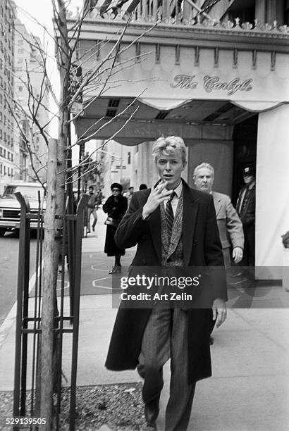 English singer-songwriter David Bowie on Madison Avenue, New York, 27th January 1983. He is at the Carlyle Hotel for a press conference.