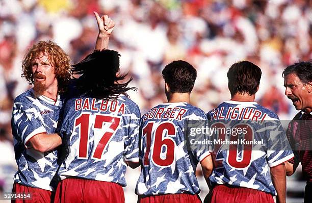 In USA, 22.06.94 USA 1, Los Angeles, Alexi LALAS, Marcelo BALBOA, SORBER, Paul CALIGIURI - USA MAUER -