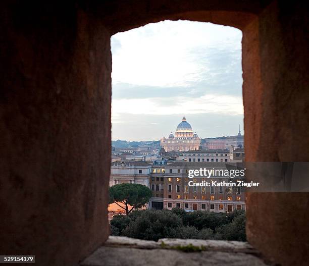 view of st. peter's basilica, rome, italy - vatican stock-fotos und bilder