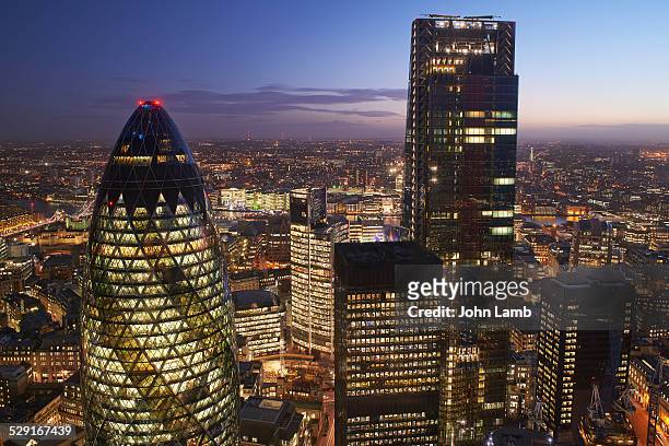 city of london. financial district. - city of london aerial stock-fotos und bilder