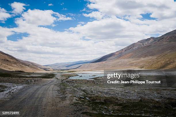 27 A412 Road Stock Photos, HighRes Pictures, and Images Getty Images