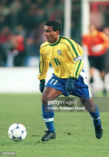 Mario Bra Romario 1998 Photos and Premium High Res Pictures - Getty Images