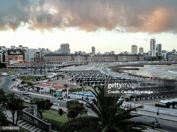 pinkish clouds over mar del plata - mar del plata stock-fotos und bilder