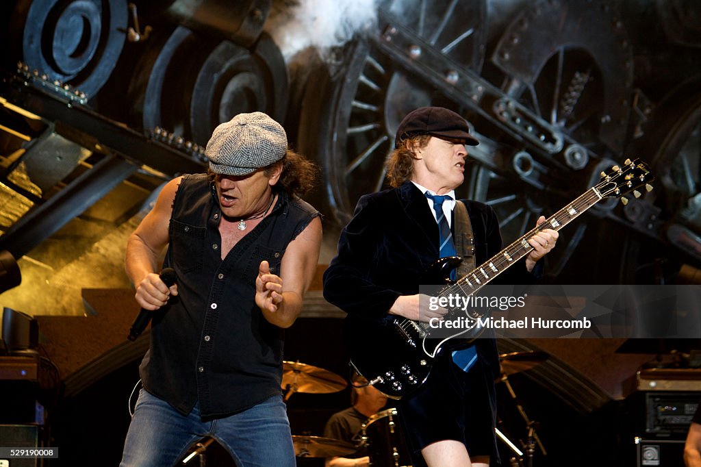 AC/DC