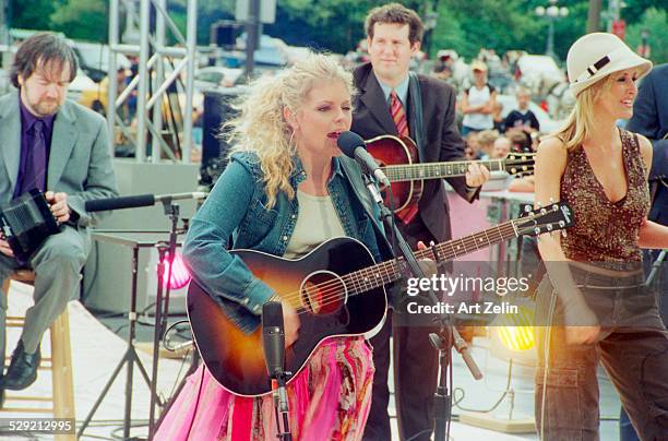 Martie Maguire, Natalie Maines, Emily Robinson, The Dixie Chicks in performance ; circa 1990; New York.
