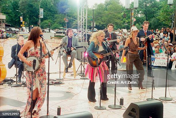 The Dixie Chicks in performance, Marie Maguire, Natalie Maines, Emily Robinson ; circa 1990; New York.